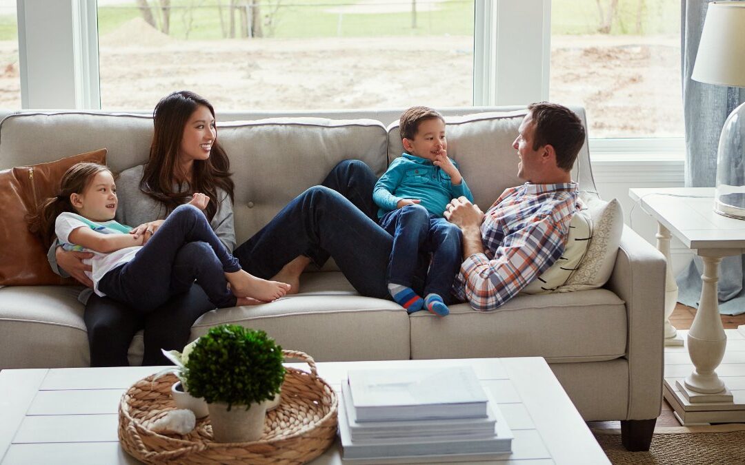 8 Ways to Help Your Family Know Jesus